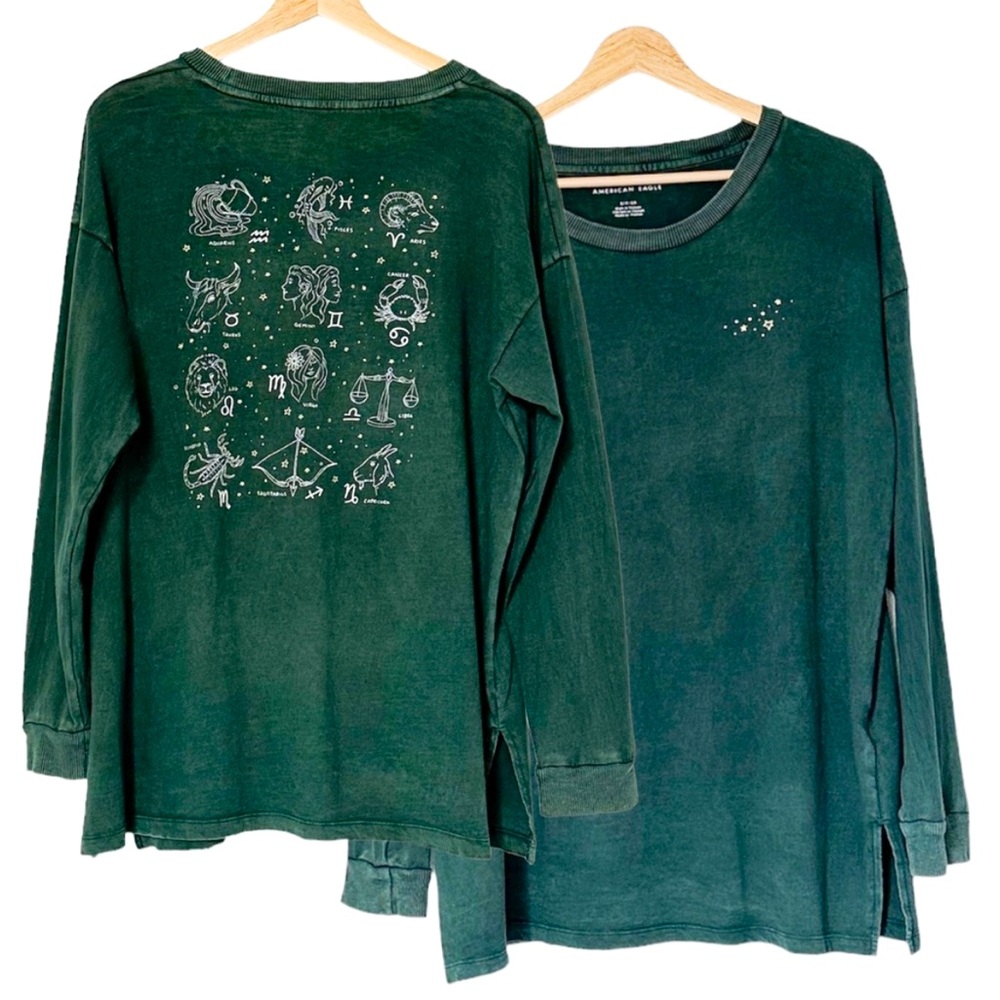 American Eagle Zodiac Dark Green Long Sleeve Crewneck Shirt